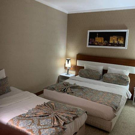 Moonlight Hotel Bostanici ภายนอก รูปภาพ